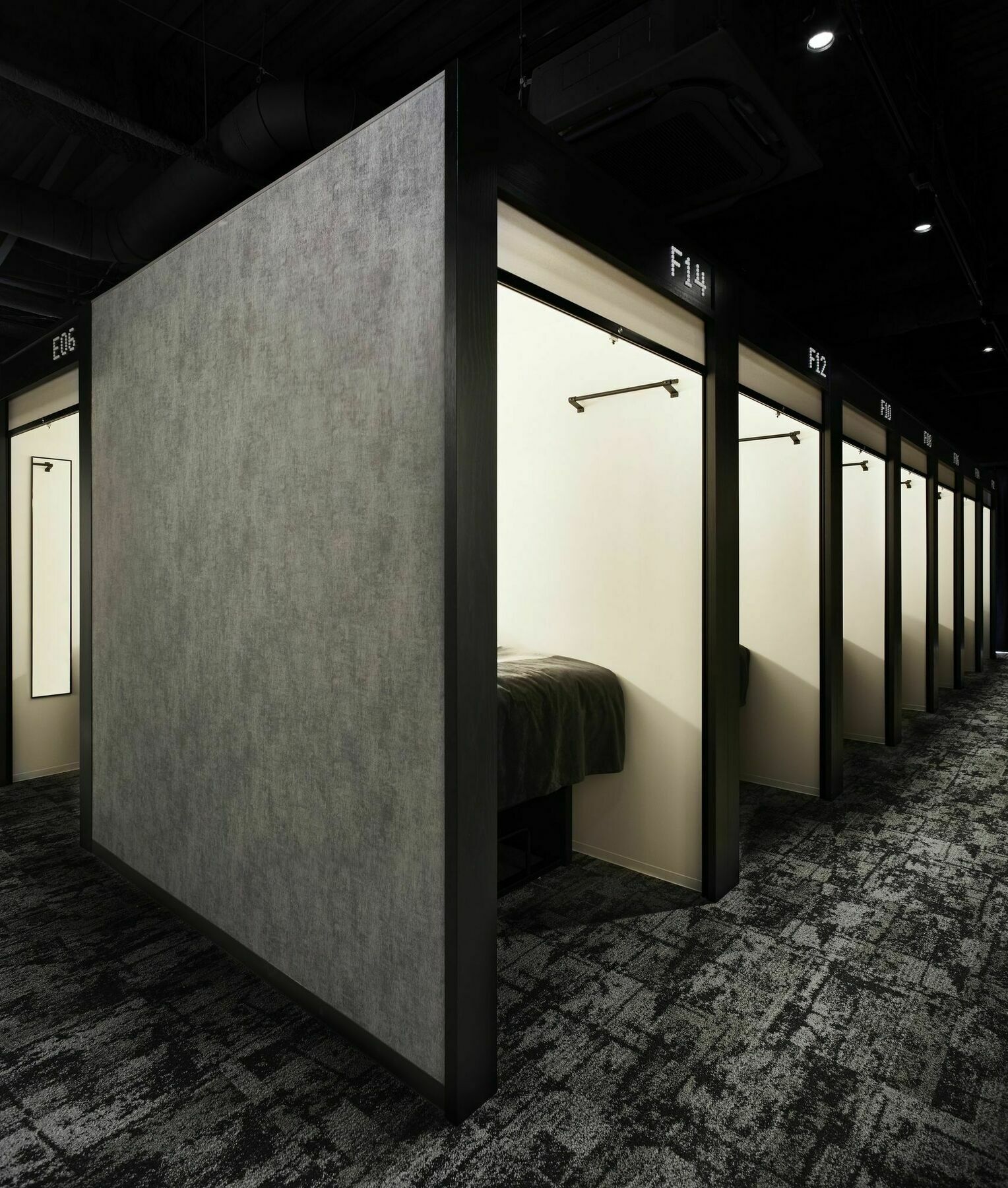 The Millennials Capsule hotel 2*